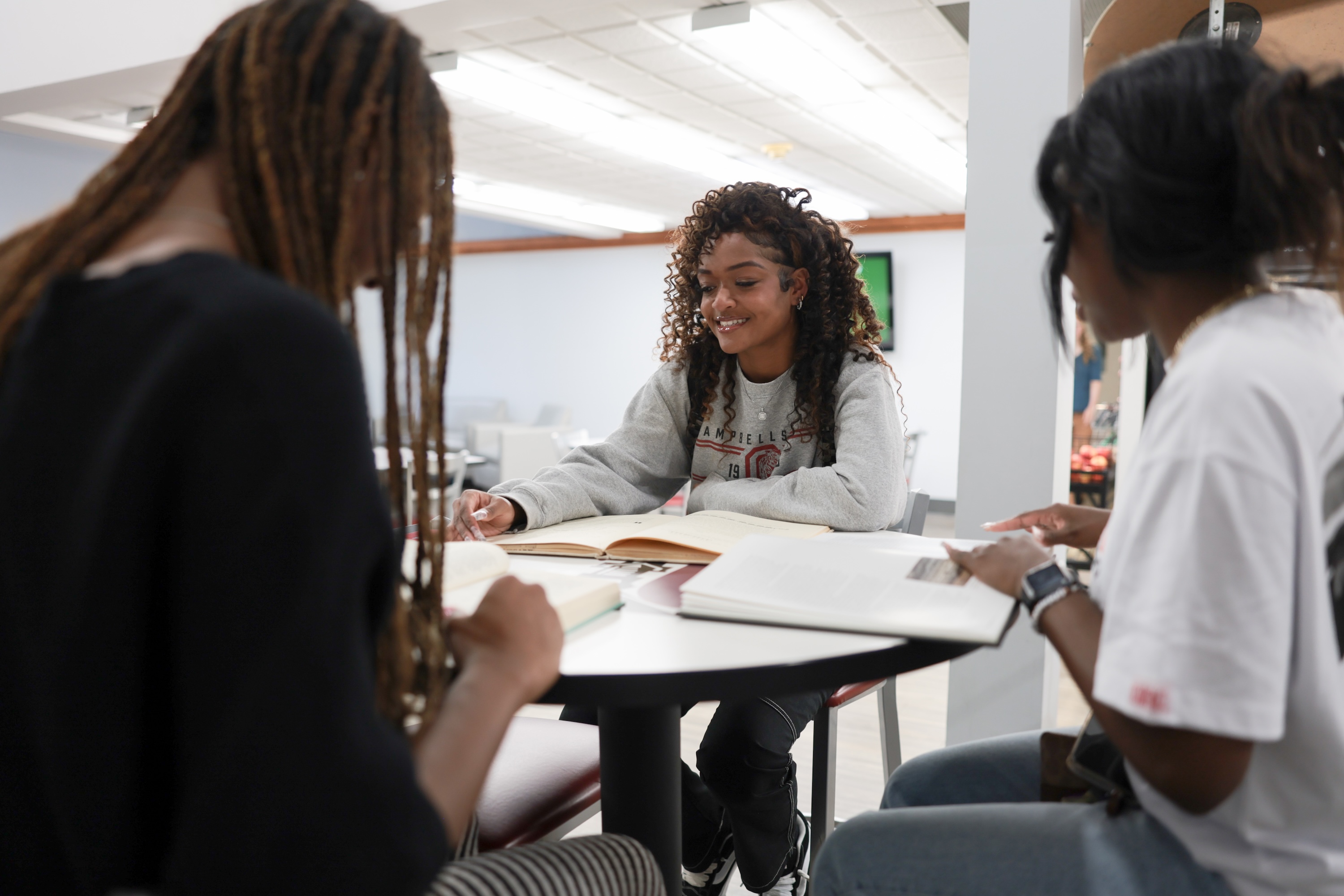 A CU Windsor graduate classroom in session